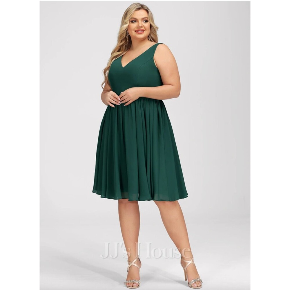 JJ's House NWT A-line V-Neck Knee-Length Chiffon Bridesmaid Dress Size 16